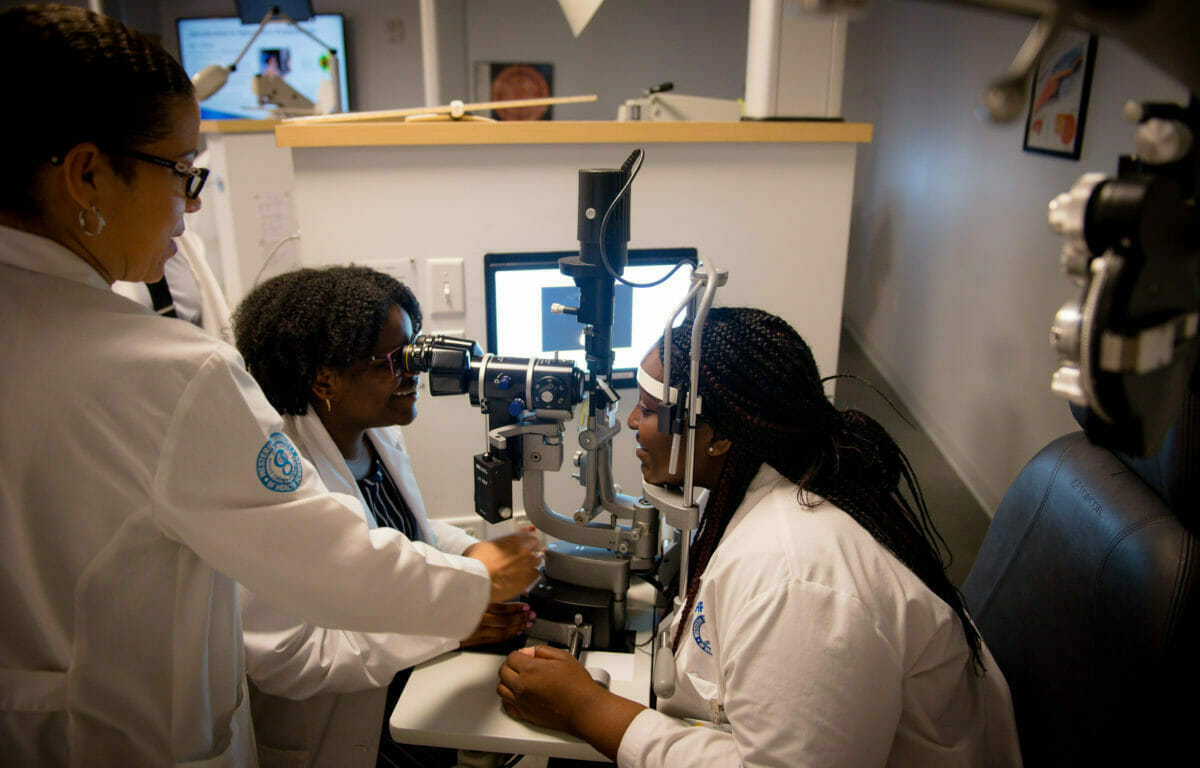 SHPEP students gain hands-on experience at the College of Optometry Clinical Procedures room